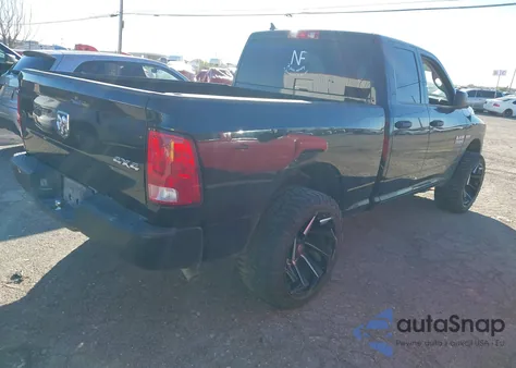 2024 Ram 1500 Classic Tradesman 4X4 6'4 Box z USA, uszkodzony, nr VIN 1C6RR7FT4RS160494
